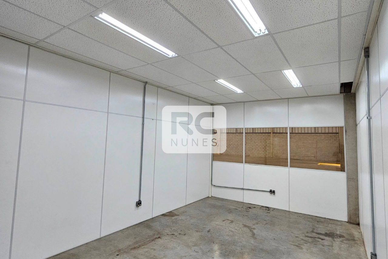 Galpão para aluguel no Distrito Industrial Jardim Piemont Sul: 