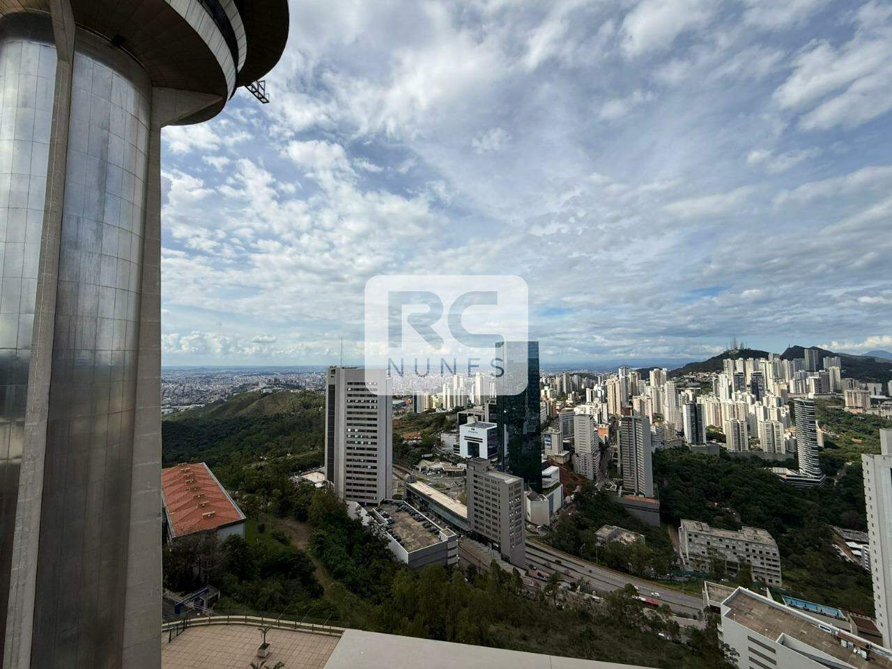 Apartamento para aluguel no Vila da Serra: 