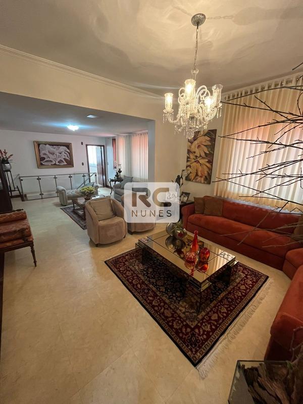 Casa à venda no Santa Lúcia: 