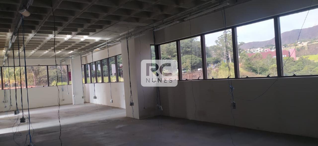 Sala para aluguel no Santa Lúcia: 