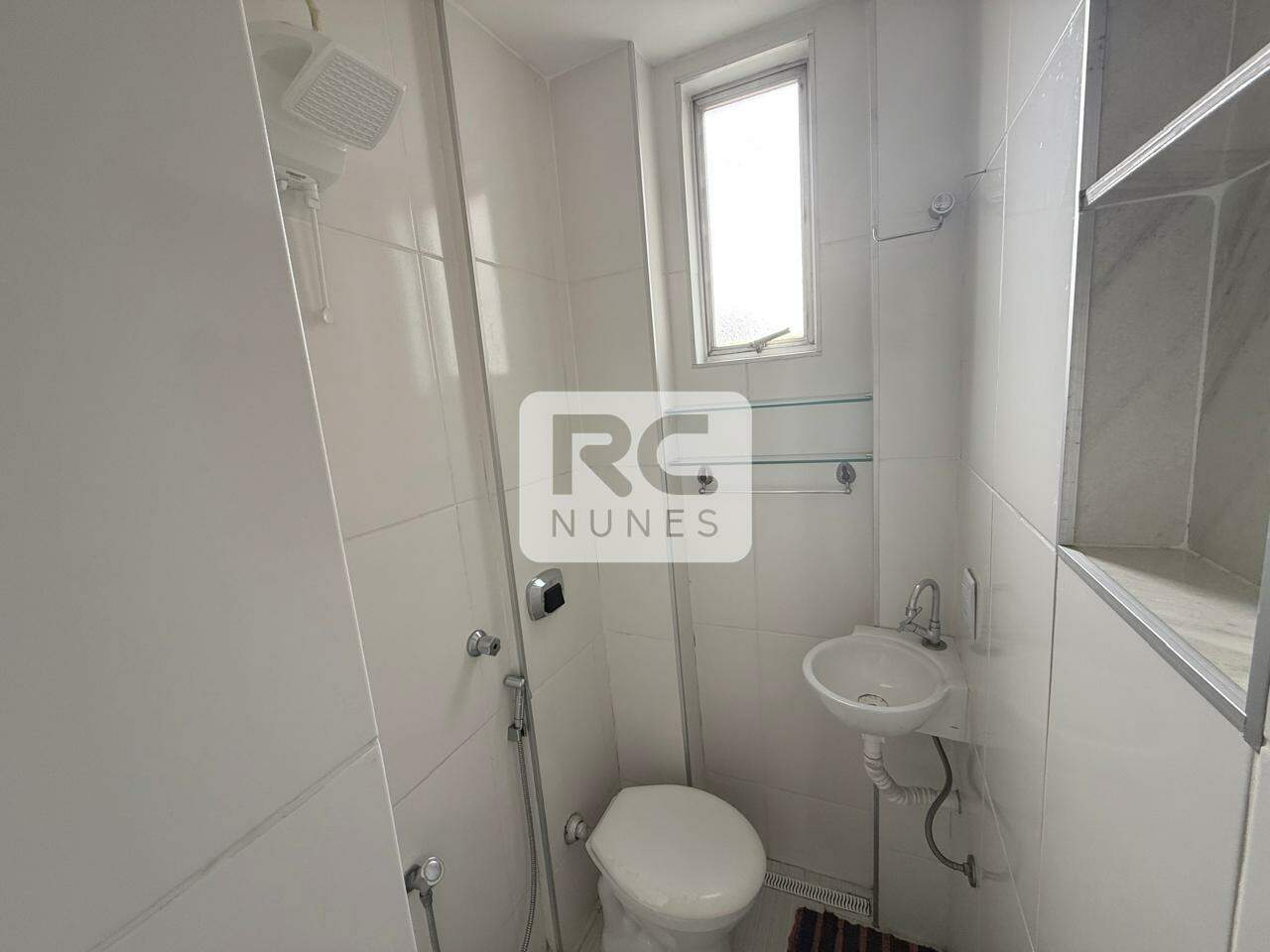 Sala à venda no Lourdes: 