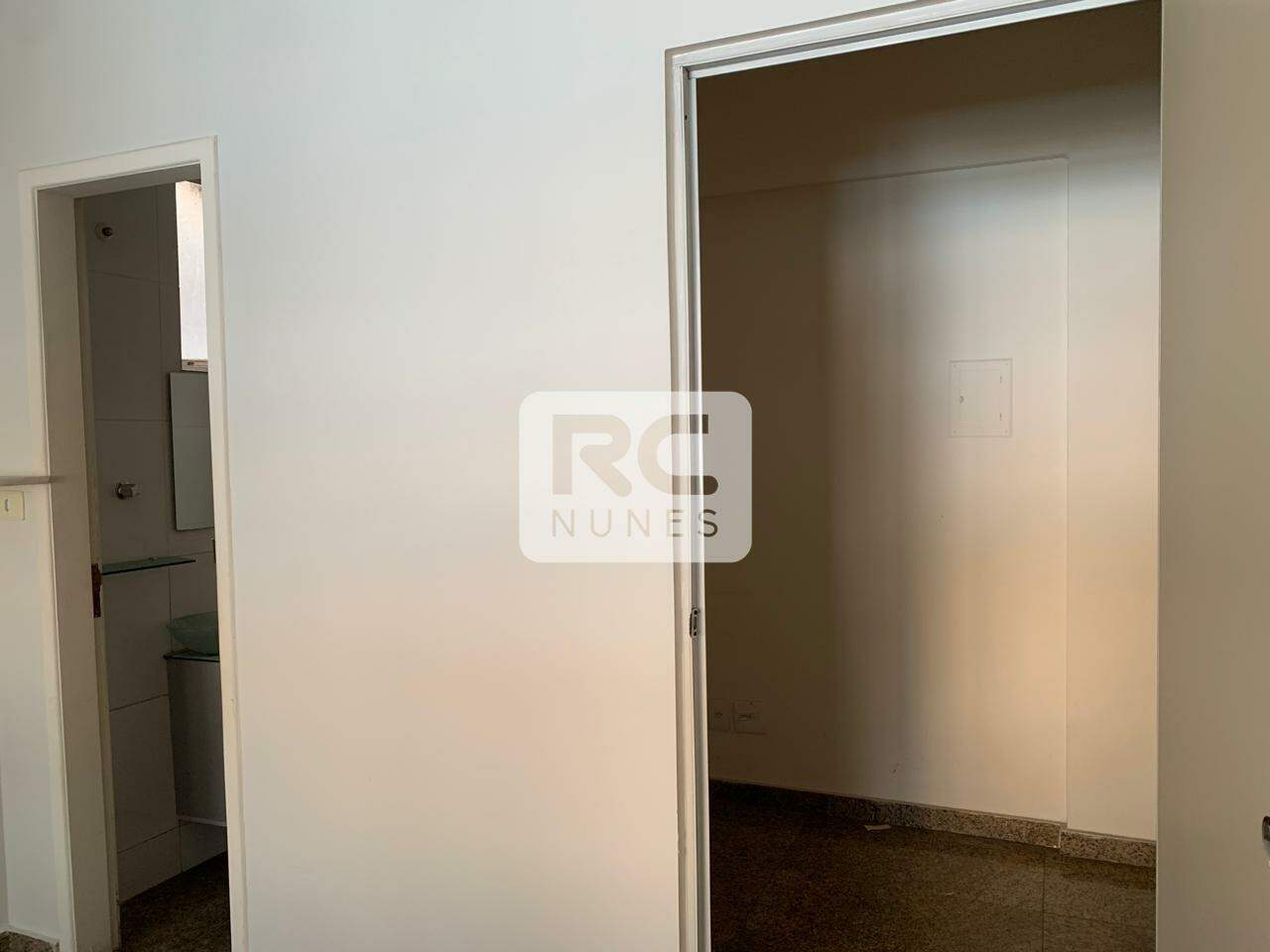 Sala à venda no Santa Efigênia: 