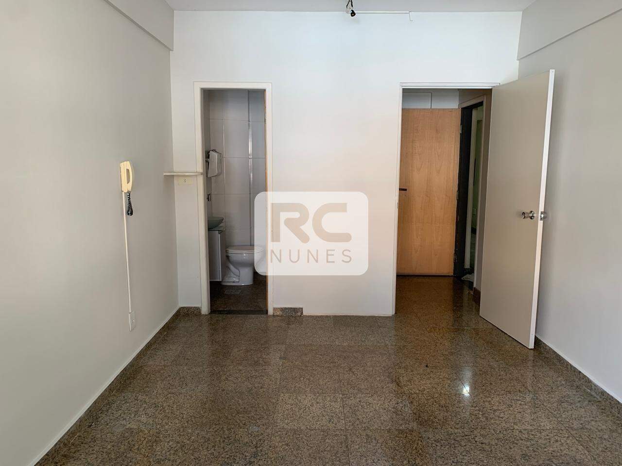 Sala à venda no Santa Efigênia: 