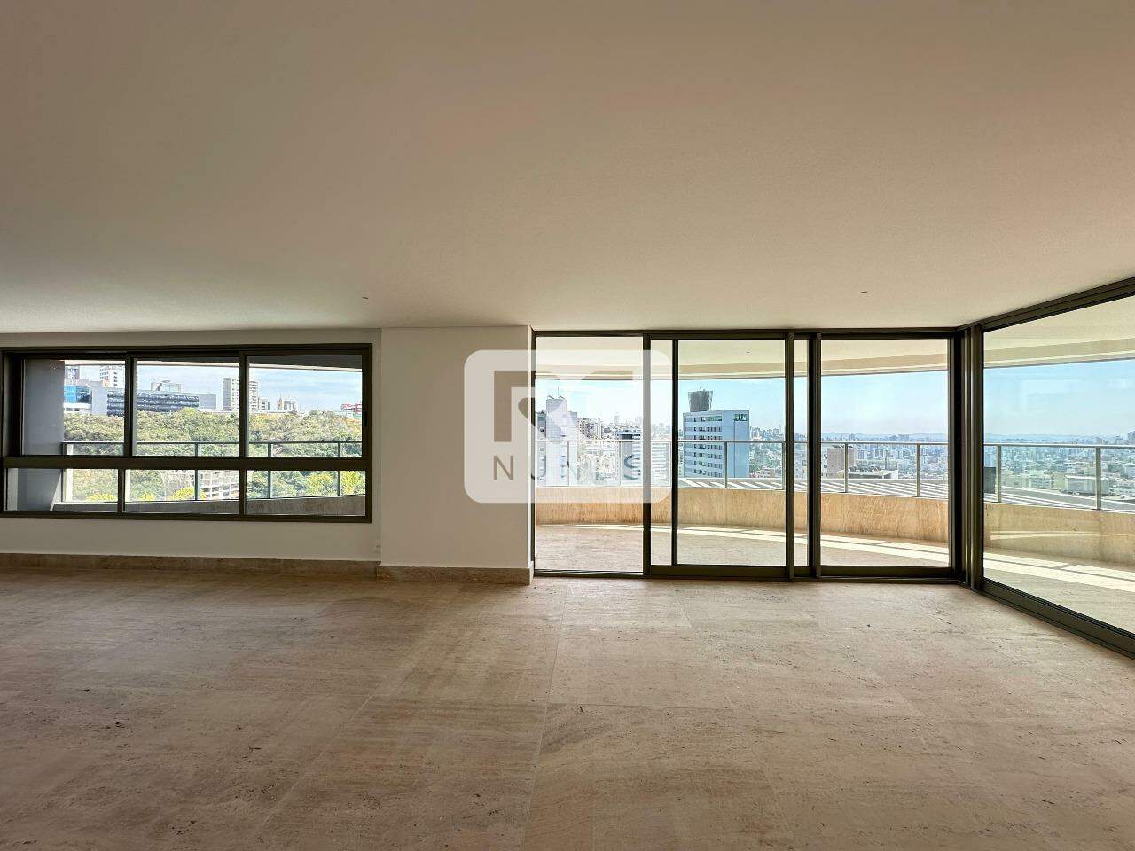 Apartamento à venda no Santa Lúcia: 