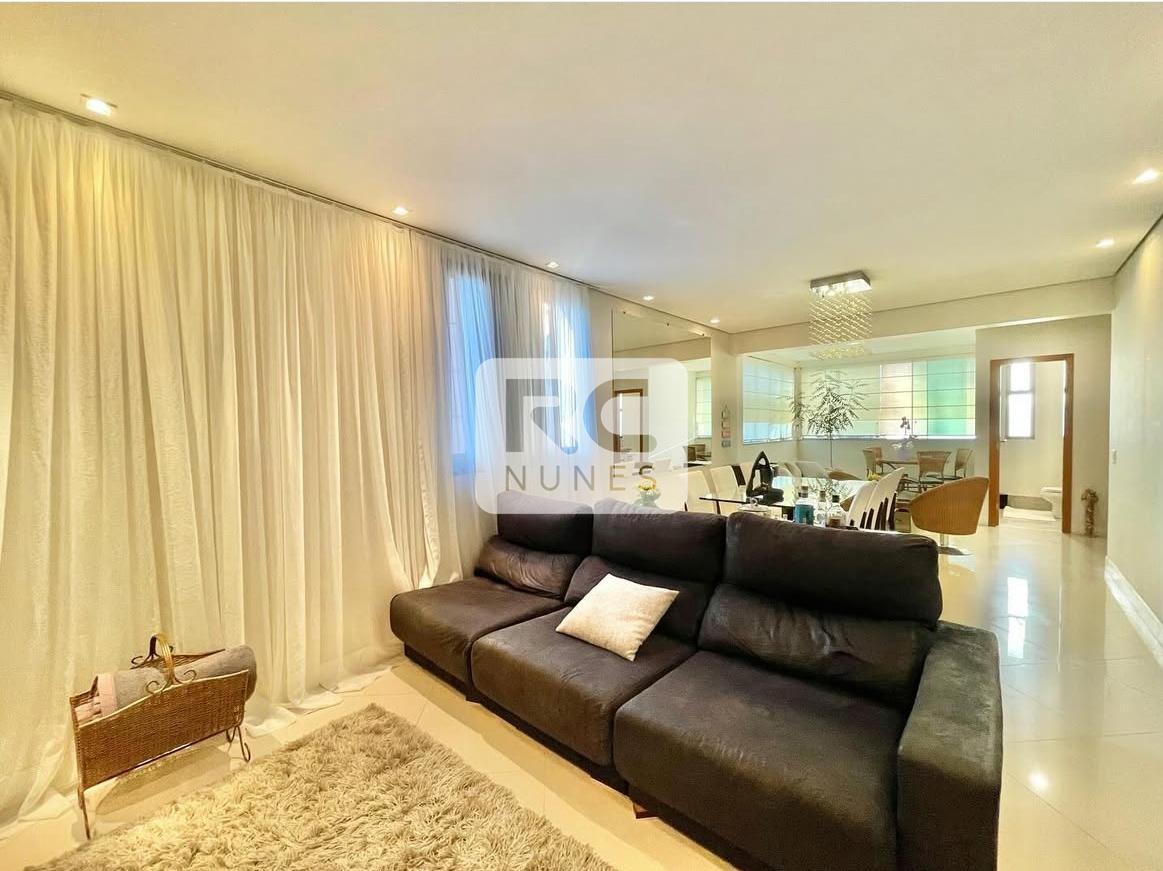 Apartamento à venda no Carmo: 