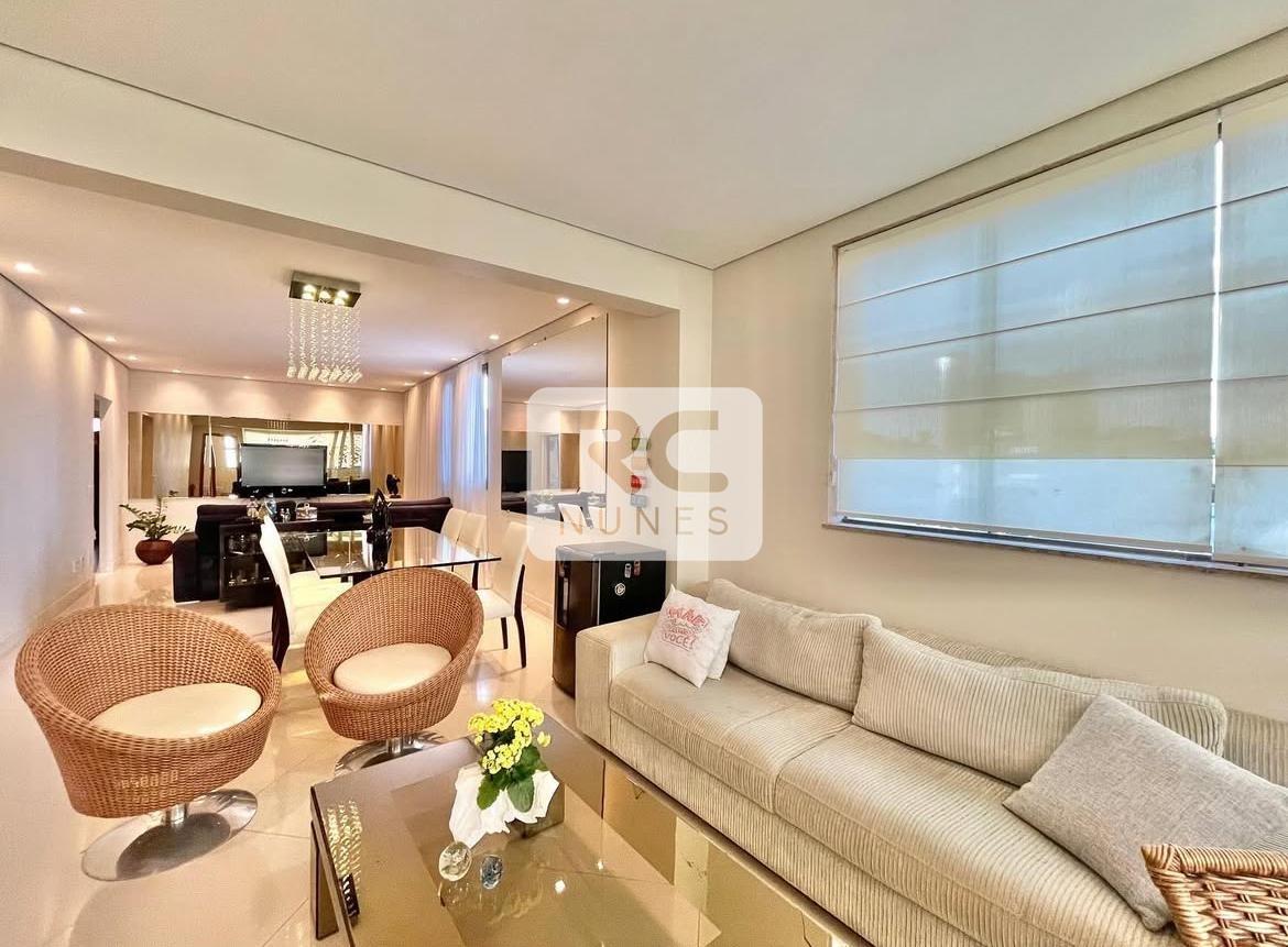 Apartamento à venda no Carmo: 