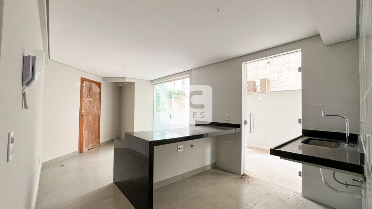 Apartamento à venda no Funcionários: 