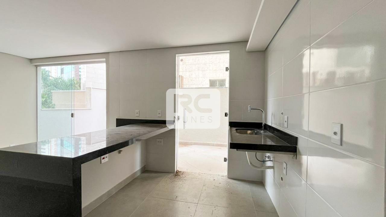 Apartamento à venda no Funcionários: 