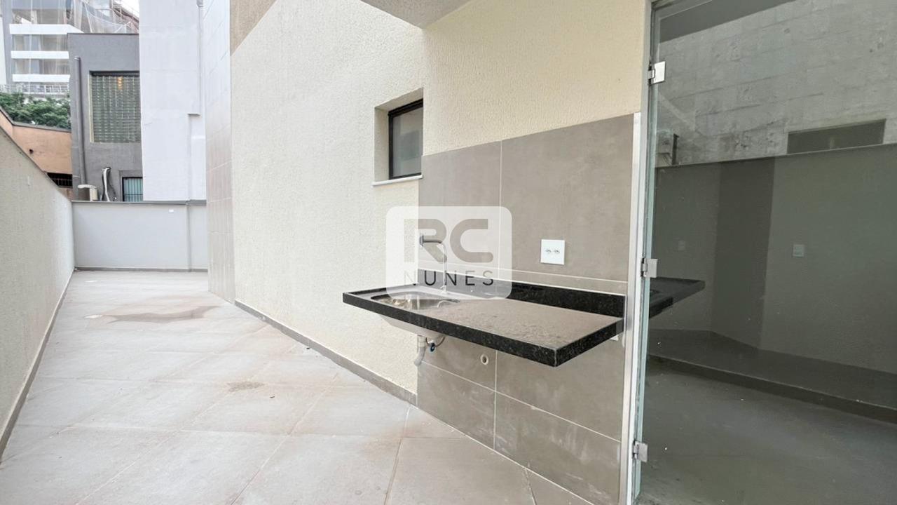 Apartamento à venda no Funcionários: 