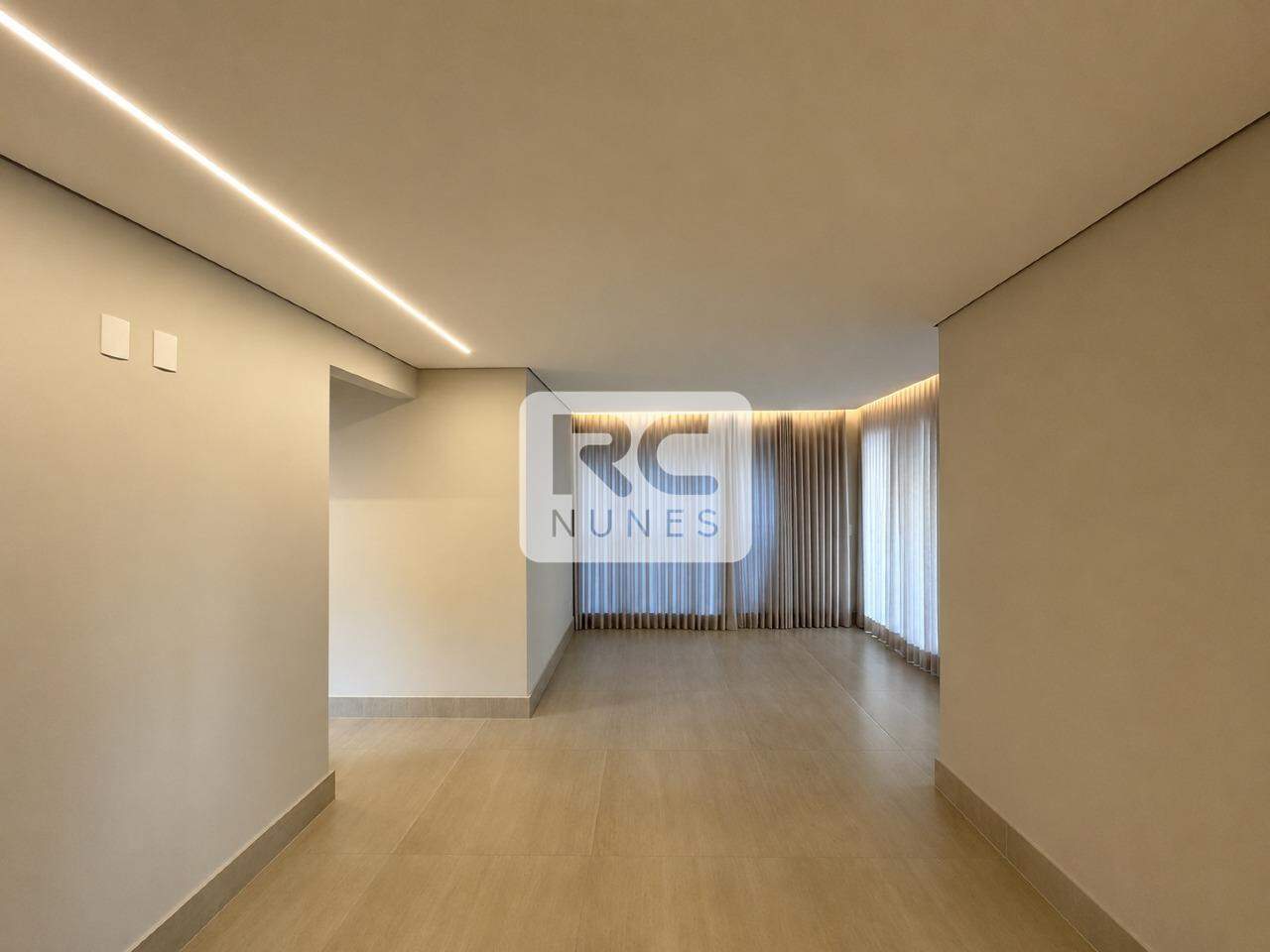 Apartamento à venda no Carmo: 