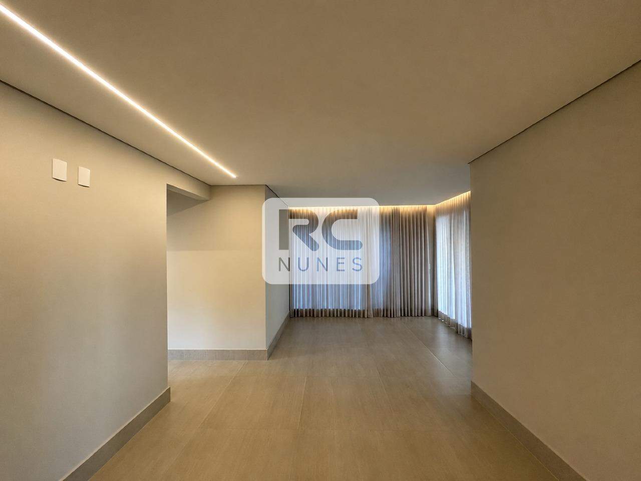 Apartamento à venda no Carmo: 