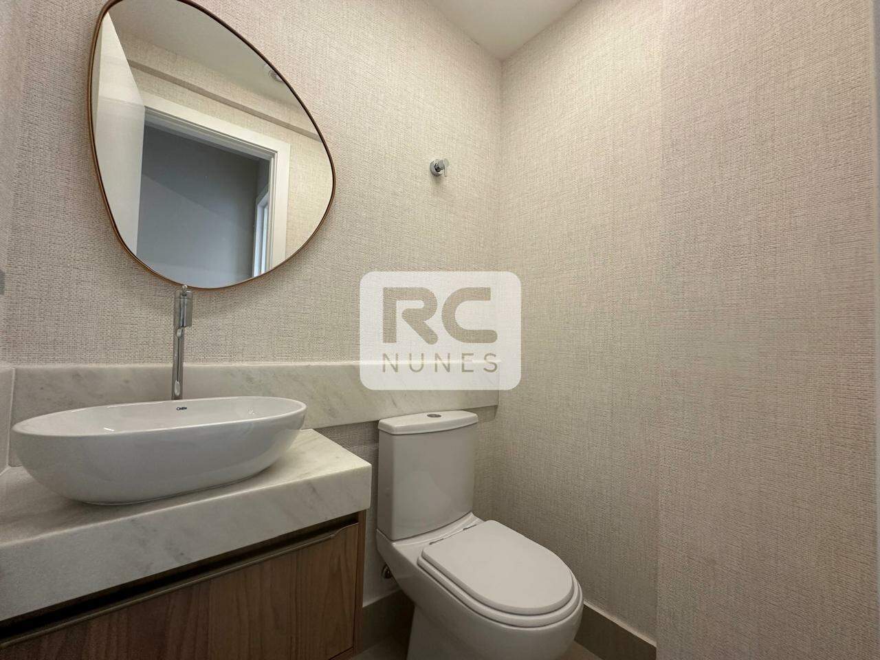 Apartamento à venda no Carmo: 