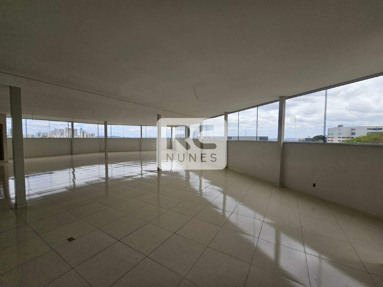 Prédio à venda no Estoril: 