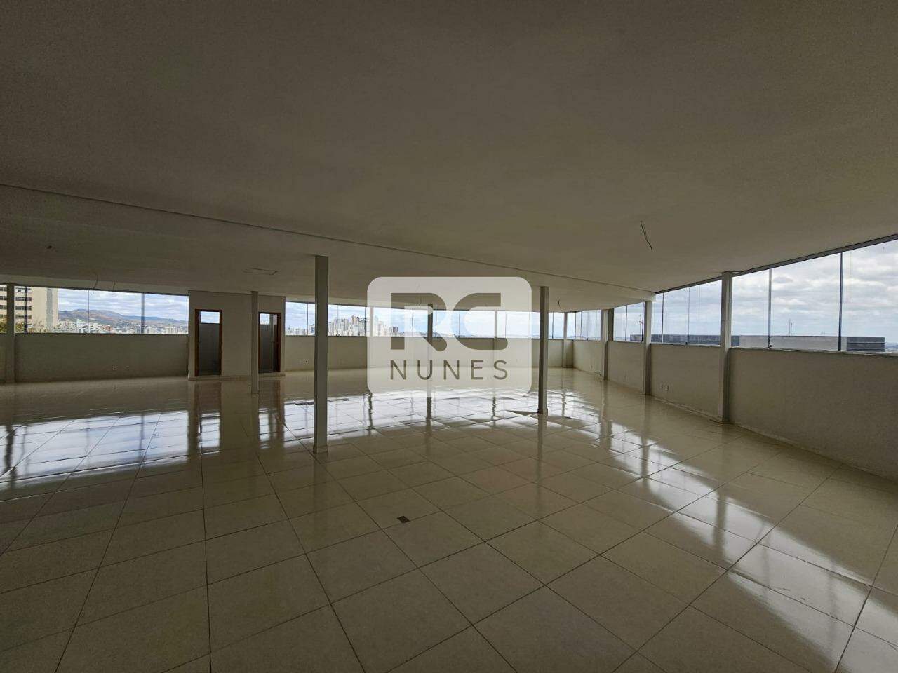 Prédio à venda no Estoril: 