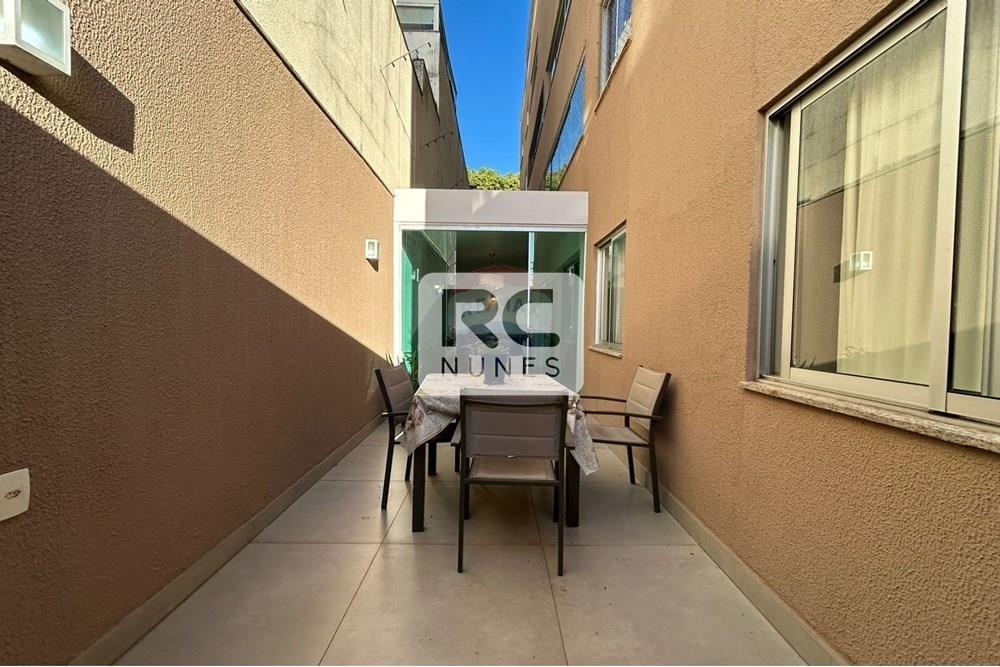 Área privativa à venda no Serra: 