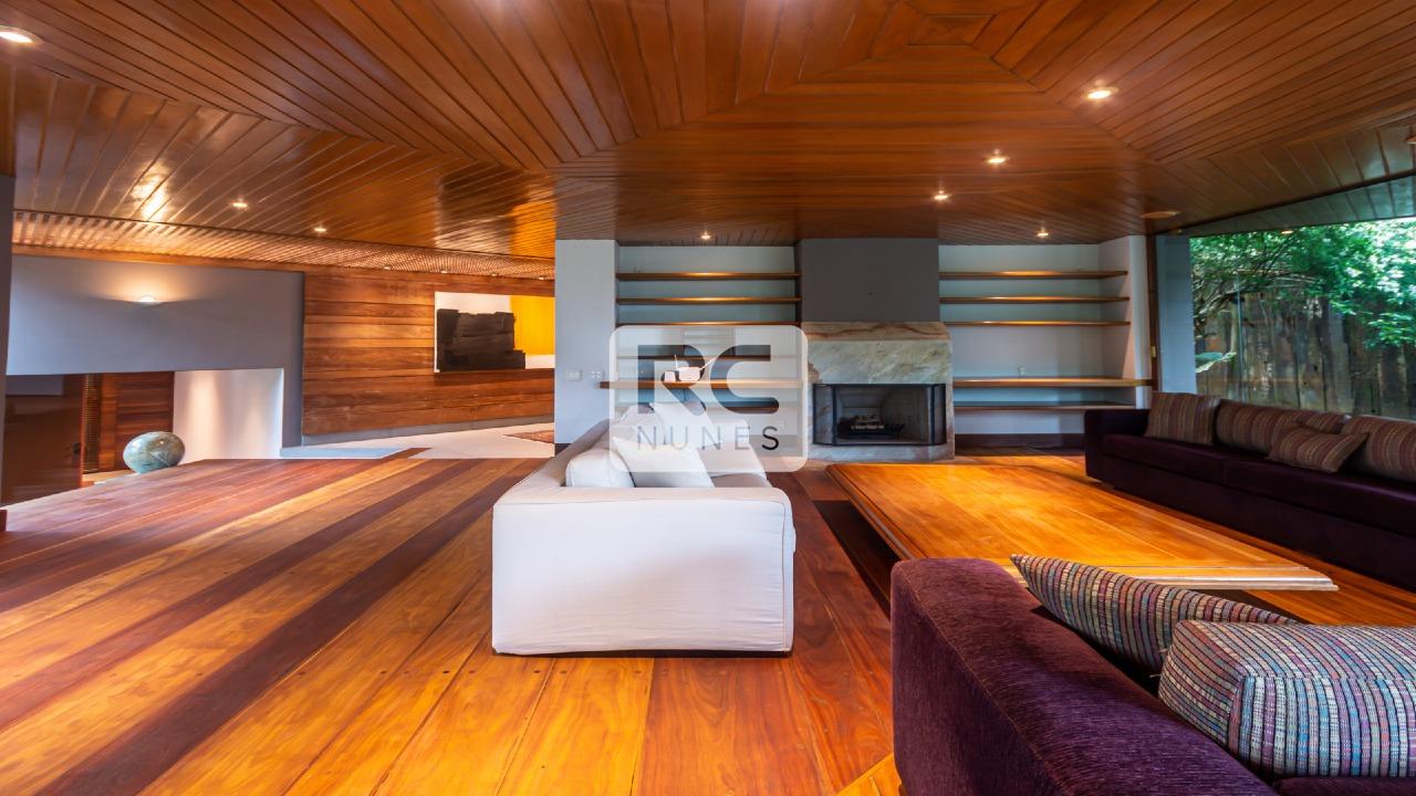 Casa em condomínio à venda no Estância Serrana: 