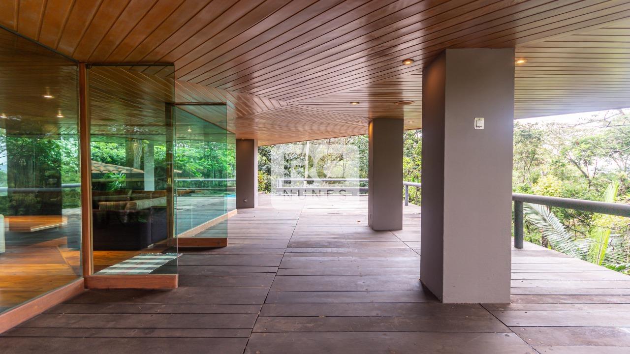 Casa em condomínio à venda no Estância Serrana: 