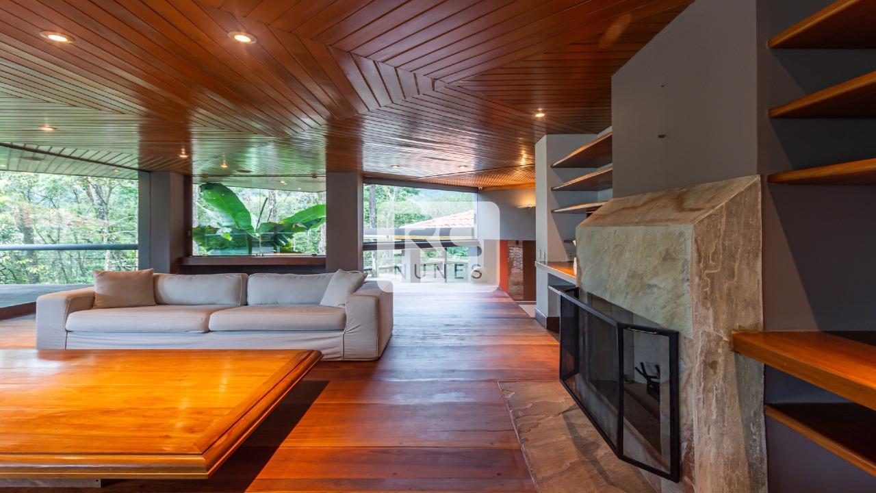 Casa em condomínio à venda no Estância Serrana: 