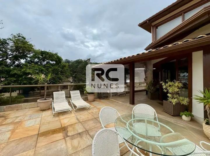 Casa à venda no Mangabeiras: 