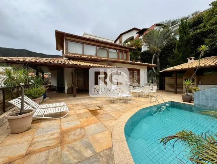 Casa à venda no Mangabeiras: 