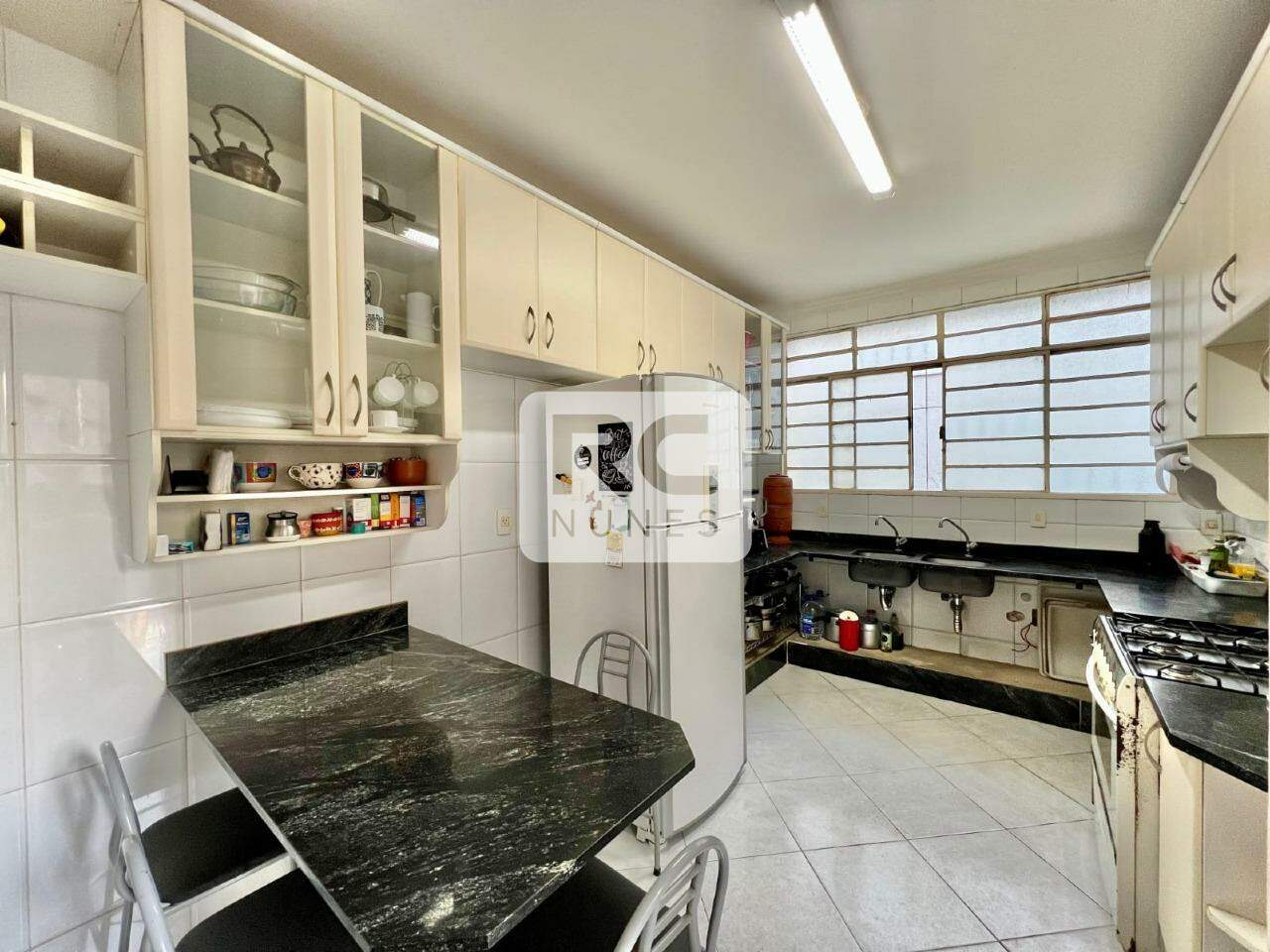 Casa à venda no Serra: 