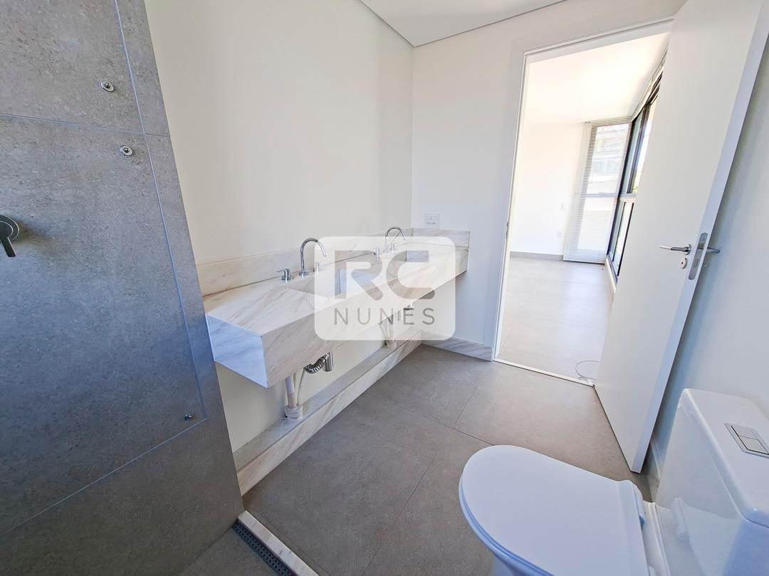 Apartamento à venda no Lourdes: 
