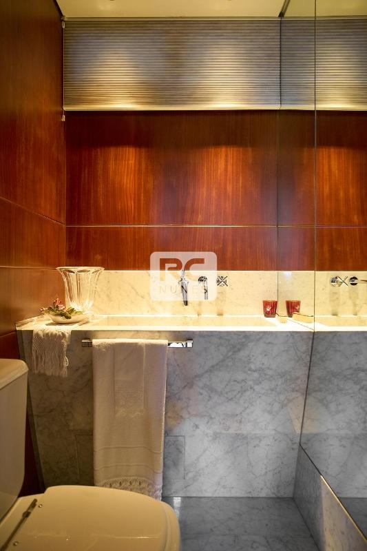 Cobertura à venda no Serra: 