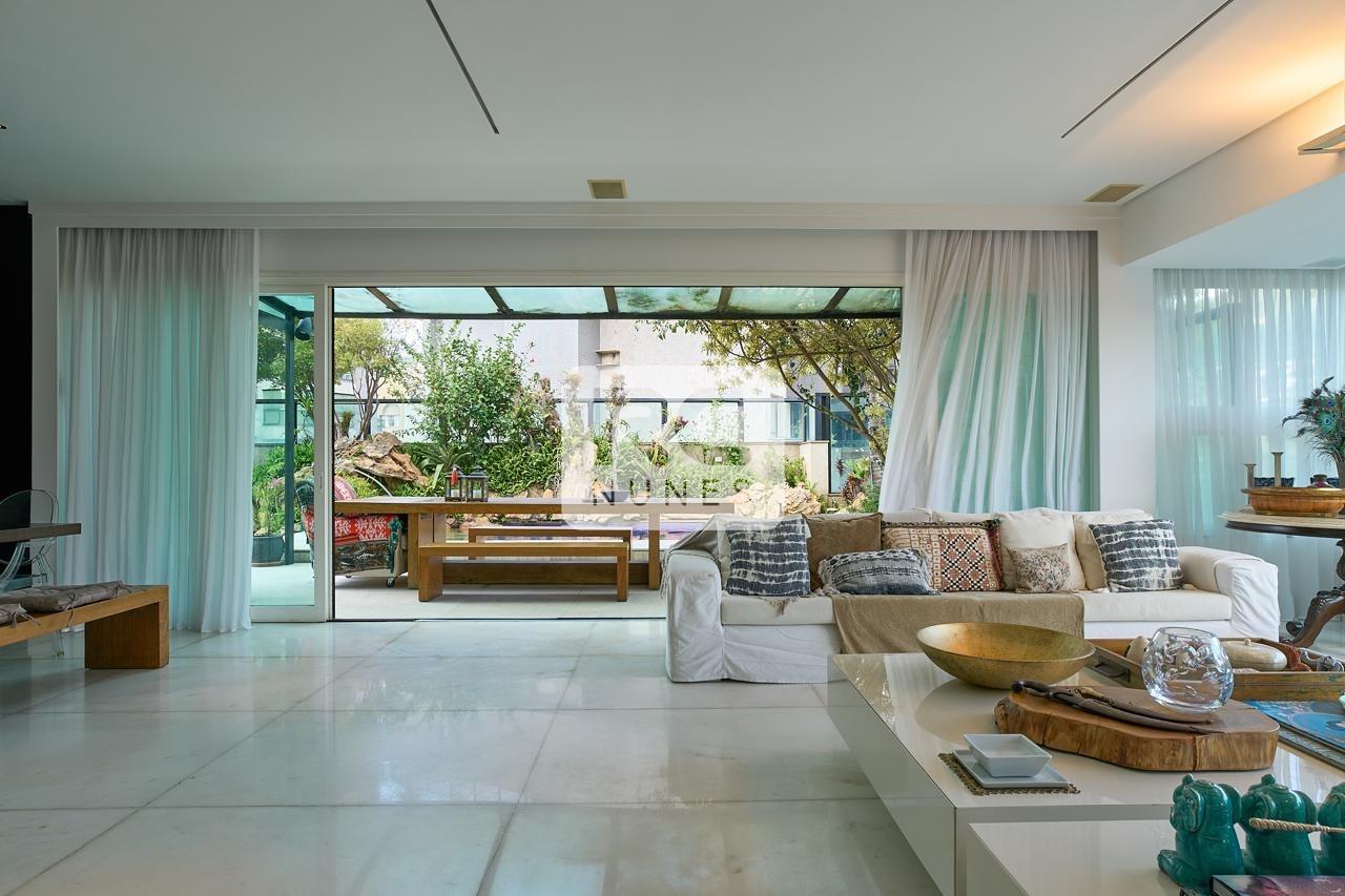 Cobertura à venda no Serra: 