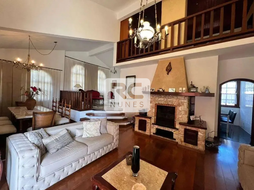 Casa à venda no Belvedere: 