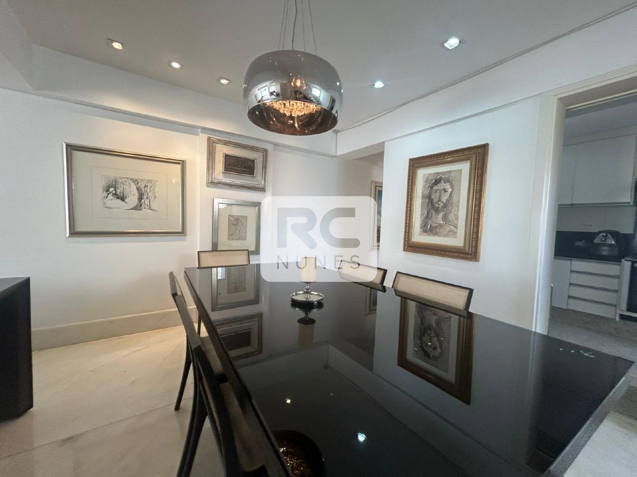 Cobertura à venda no Lourdes: 