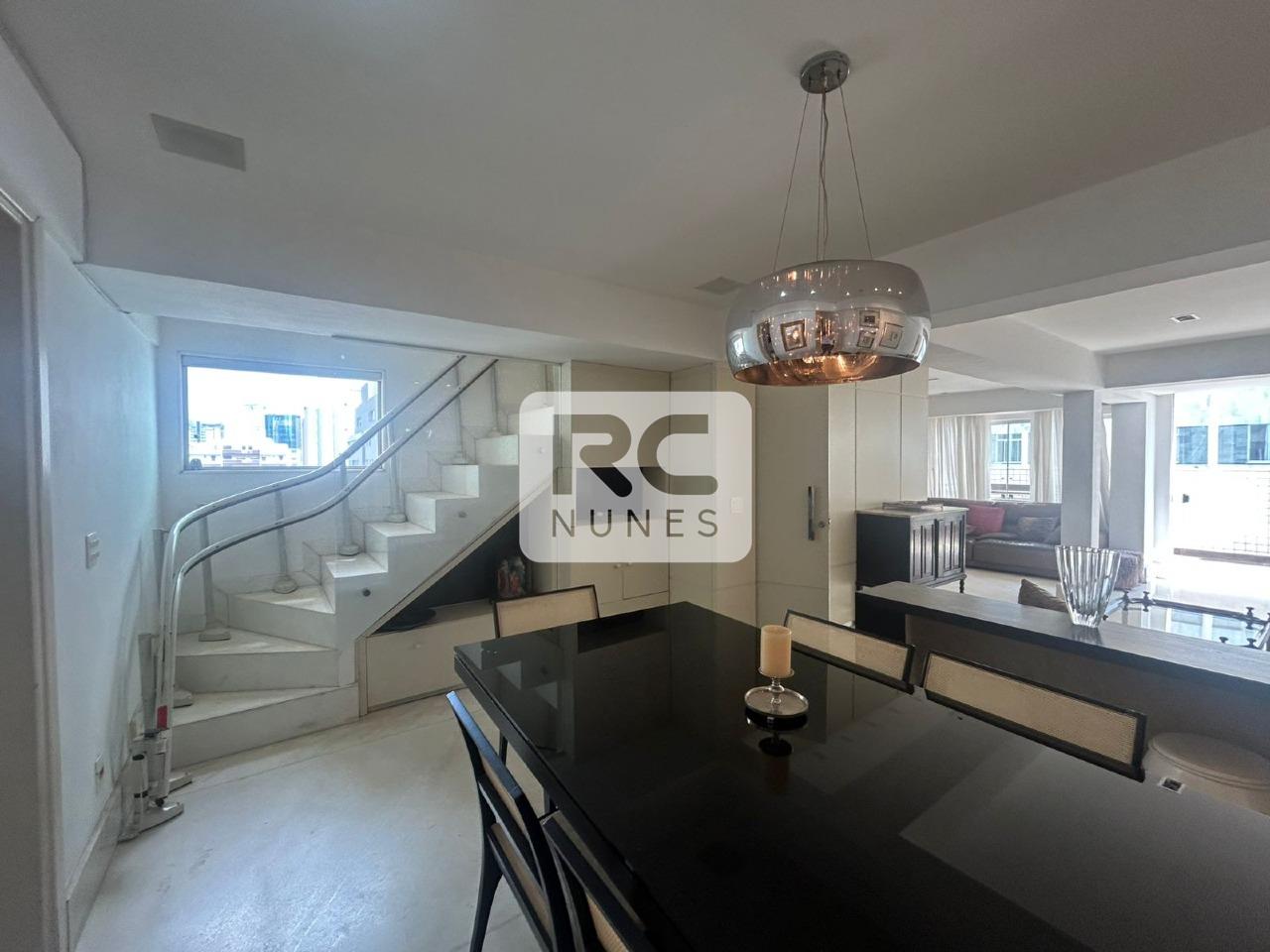 Cobertura à venda no Lourdes: 