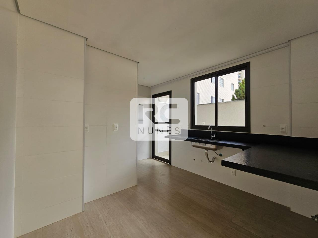 Apartamento à venda no Funcionários: 