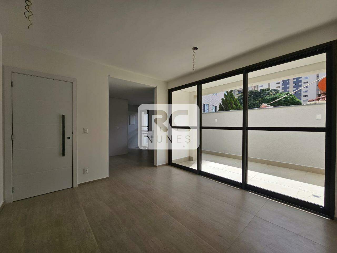 Apartamento à venda no Funcionários: 