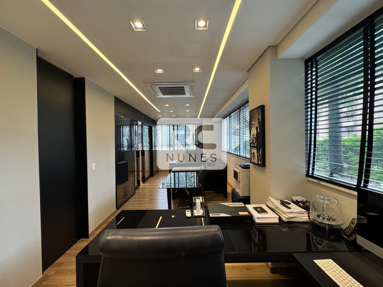 Sala à venda no Santo Agostinho: 