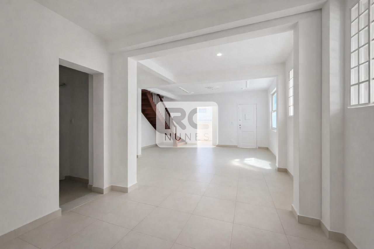 Casa à venda no Lourdes: 