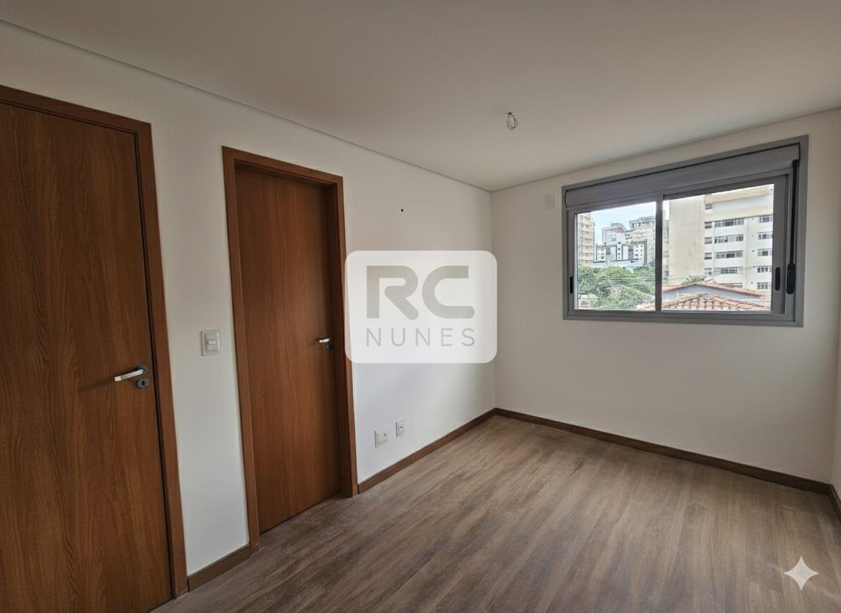 Apartamento à venda no Funcionários: 