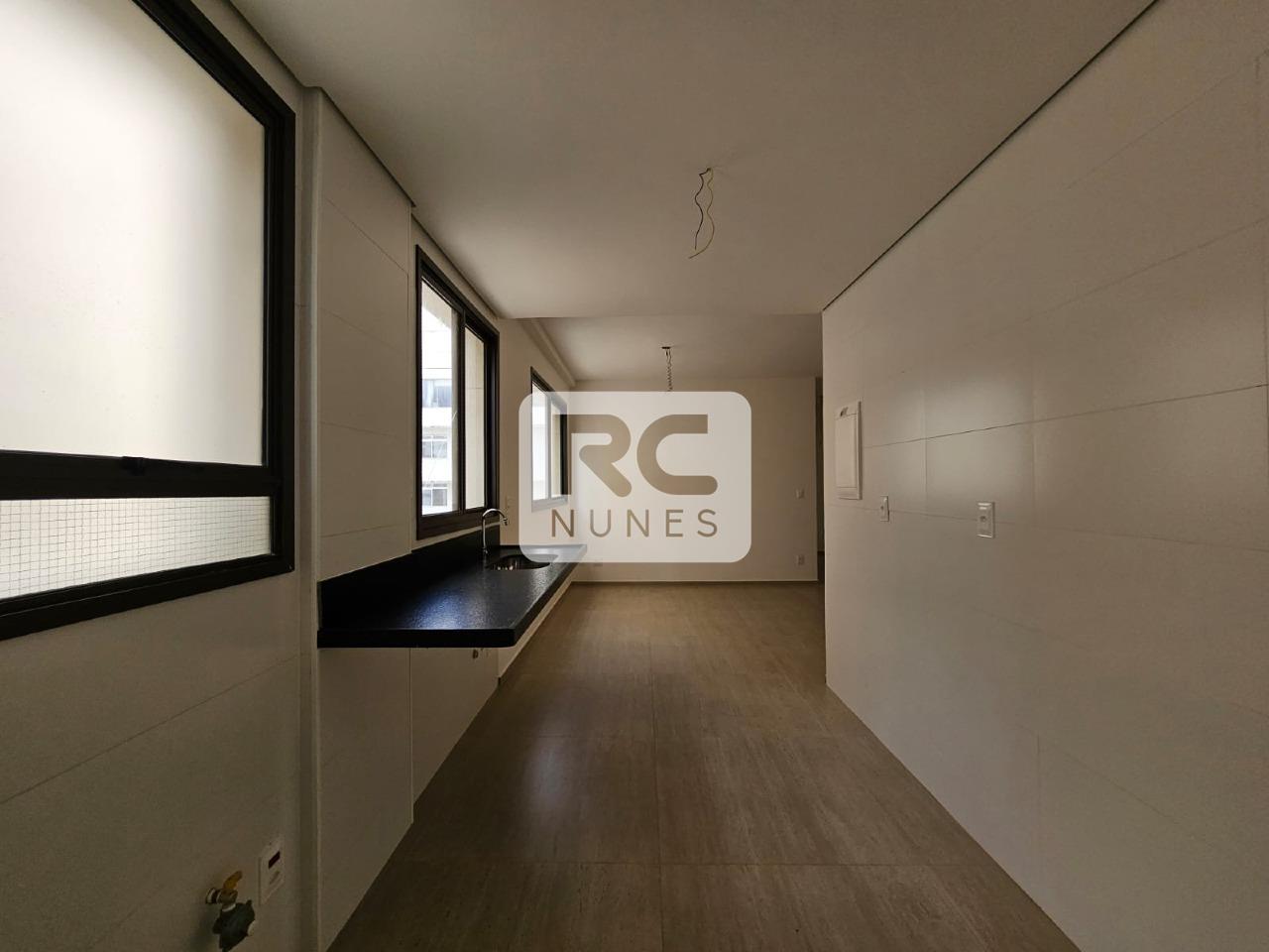 Apartamento à venda no Funcionários: 