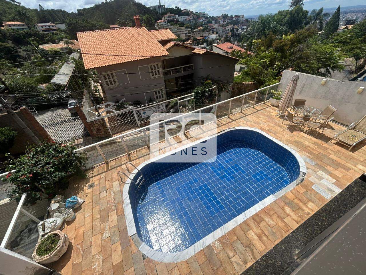 Casa à venda no Mangabeiras: 