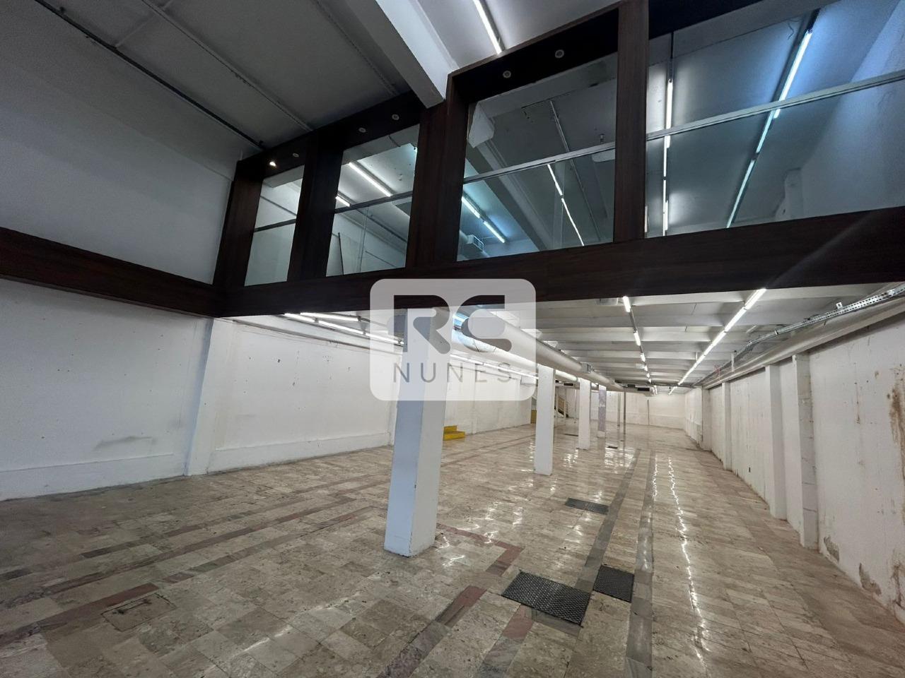 Prédio para aluguel no Centro: 