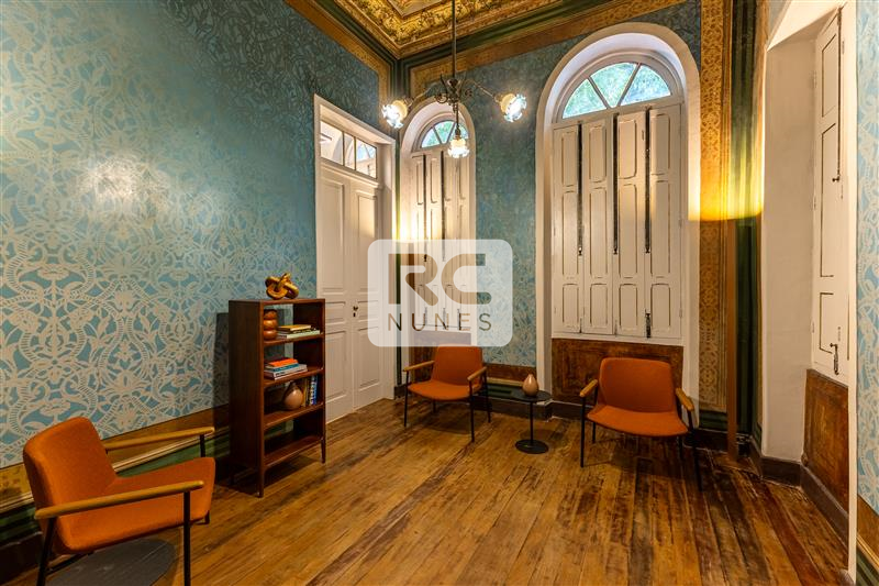 Cobertura à venda no Funcionários: 