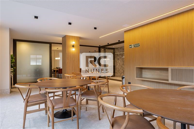 Cobertura à venda no Funcionários: 