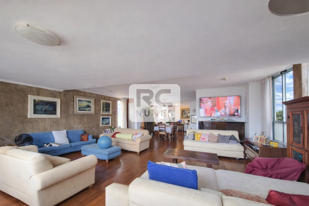 Cobertura à venda no Santa Lúcia: 