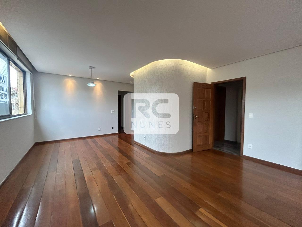 Apartamento à venda no Carmo: 