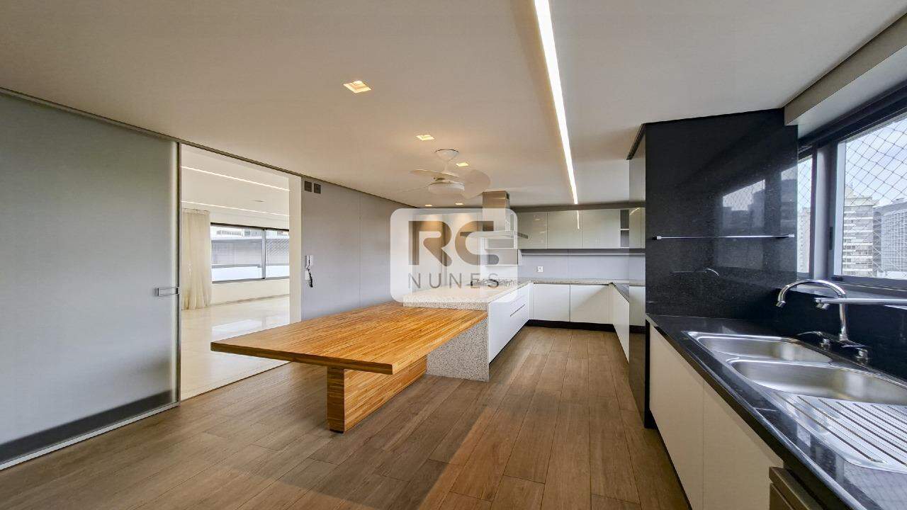 Apartamento à venda no Lourdes: 