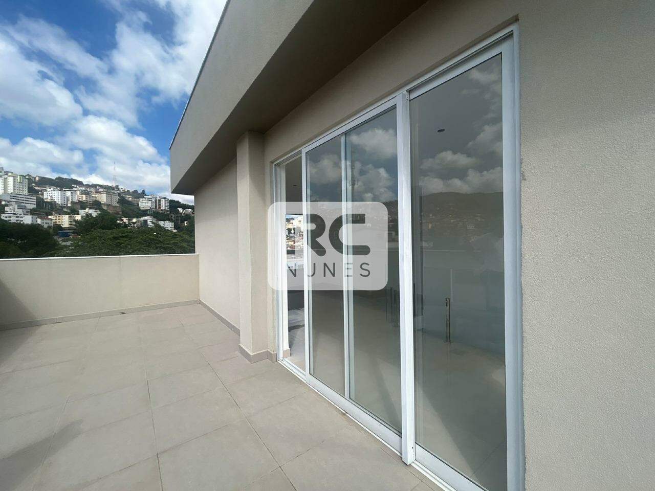 Cobertura à venda no Santa Efigênia: 