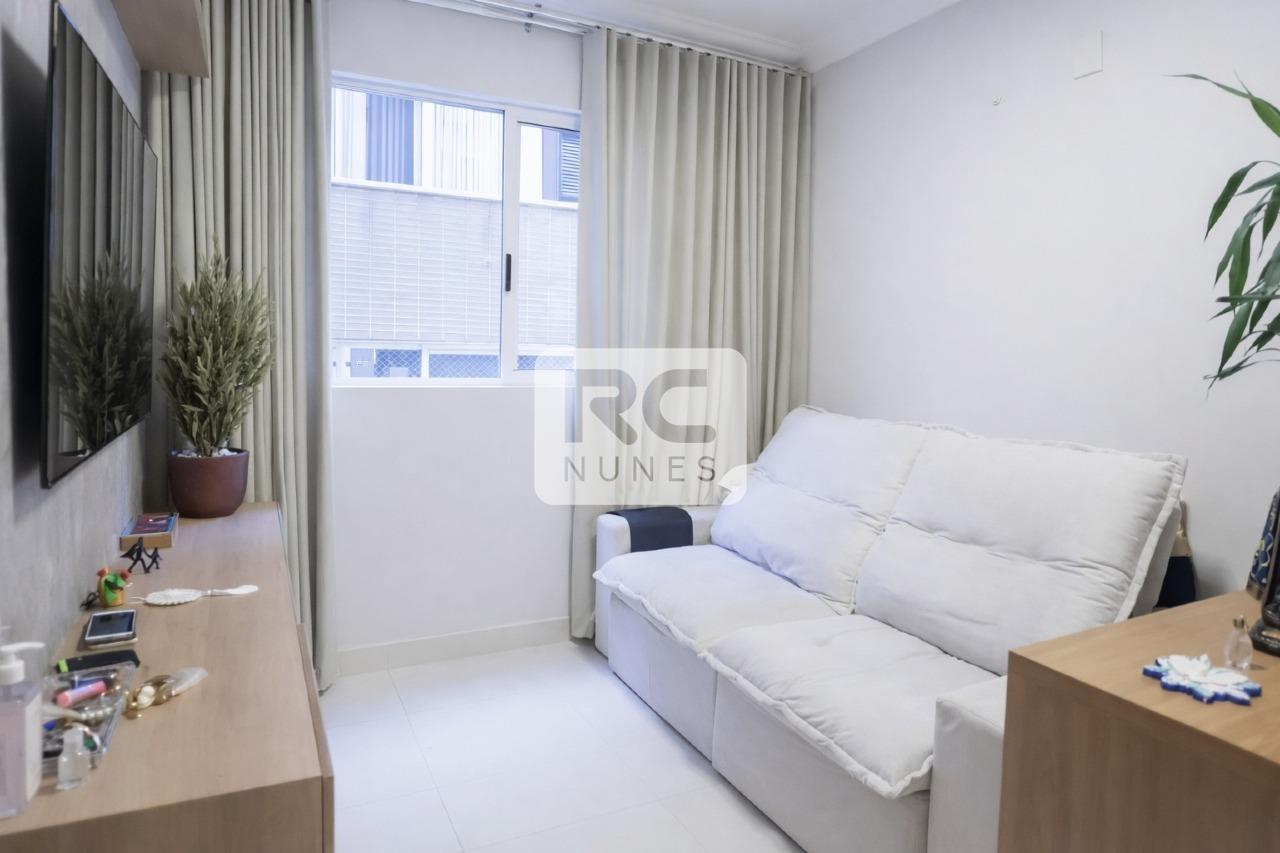 Apartamento à venda no Carmo: 