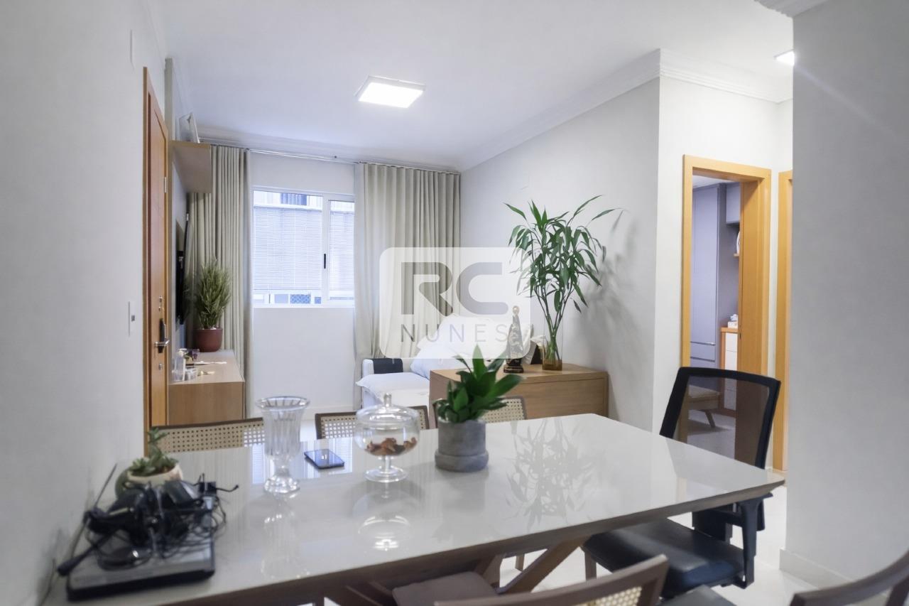 Apartamento à venda no Carmo: 