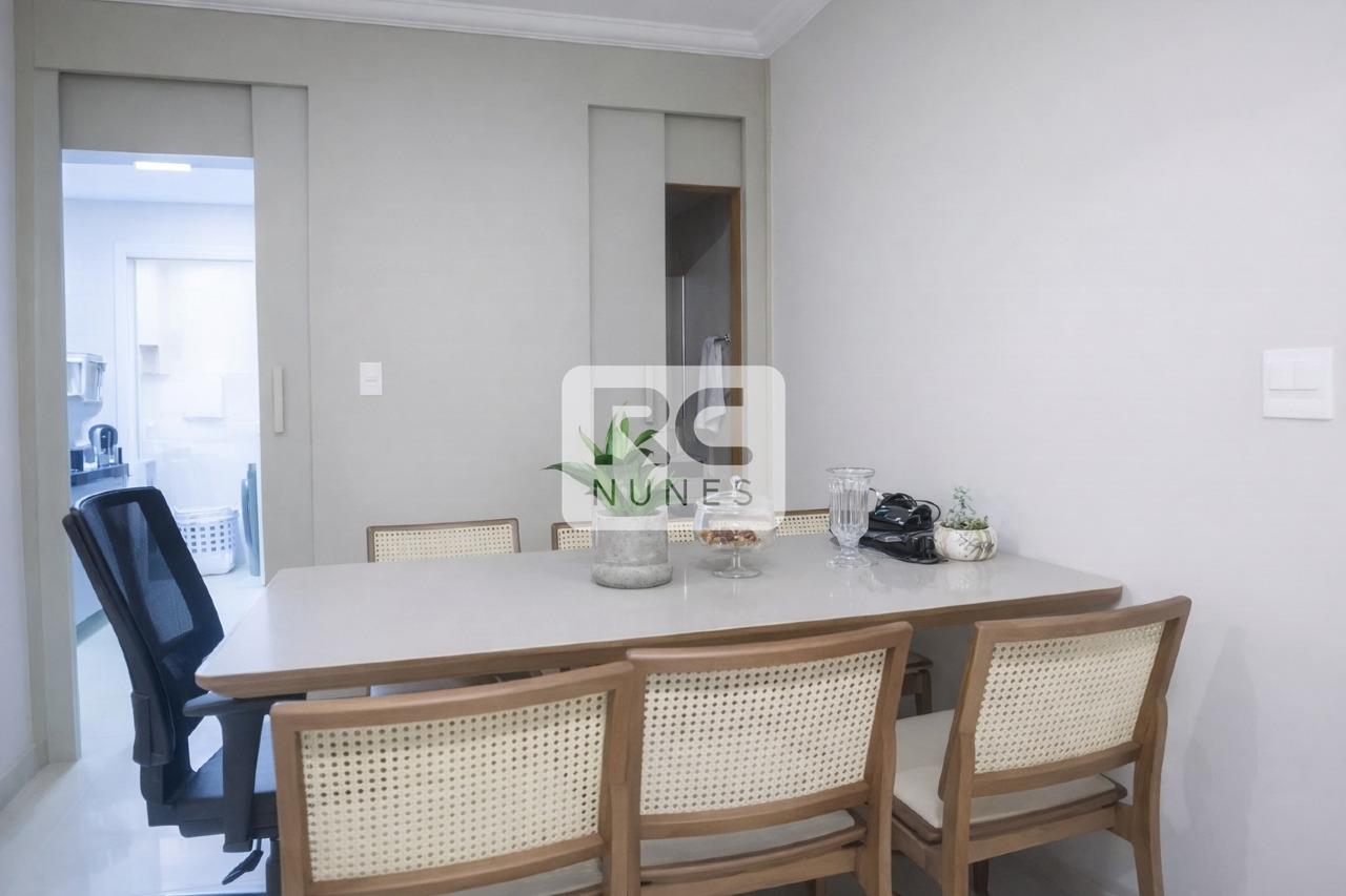 Apartamento à venda no Carmo: 