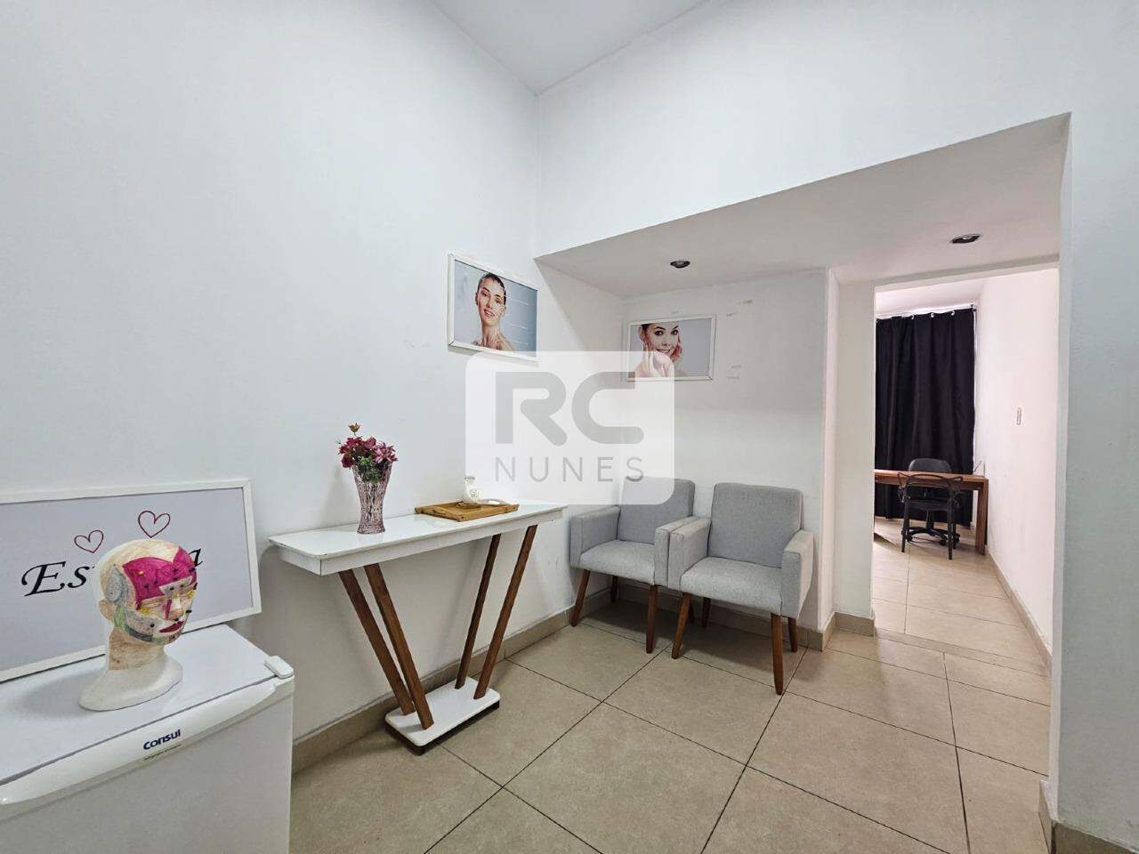 Sala à venda no Centro: 