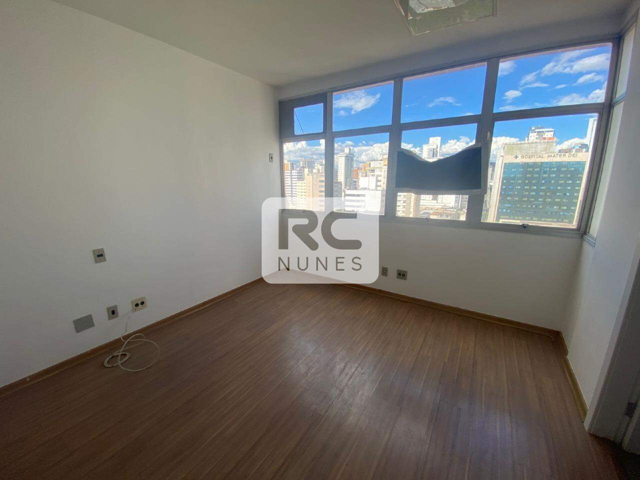 Sala para aluguel no Santo Agostinho: 